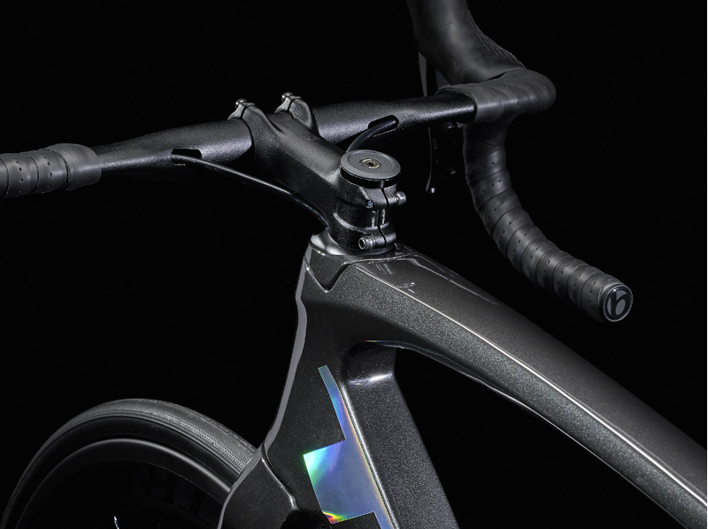 Trek Madone SL 6 Disc 105 Di2 Road Bike 2023 in Black-5